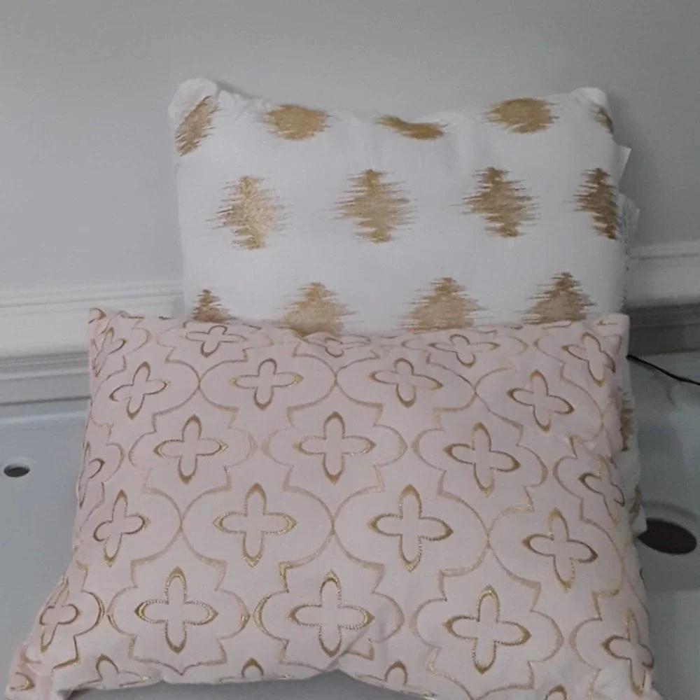 NEW Intelligent Design REBECCA Duvet Cover 4 Piece Set Twin/TwinXL